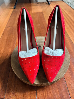 Paolo Aurora Red Studded Pointed Toe Pumps Size 8.5 NIB